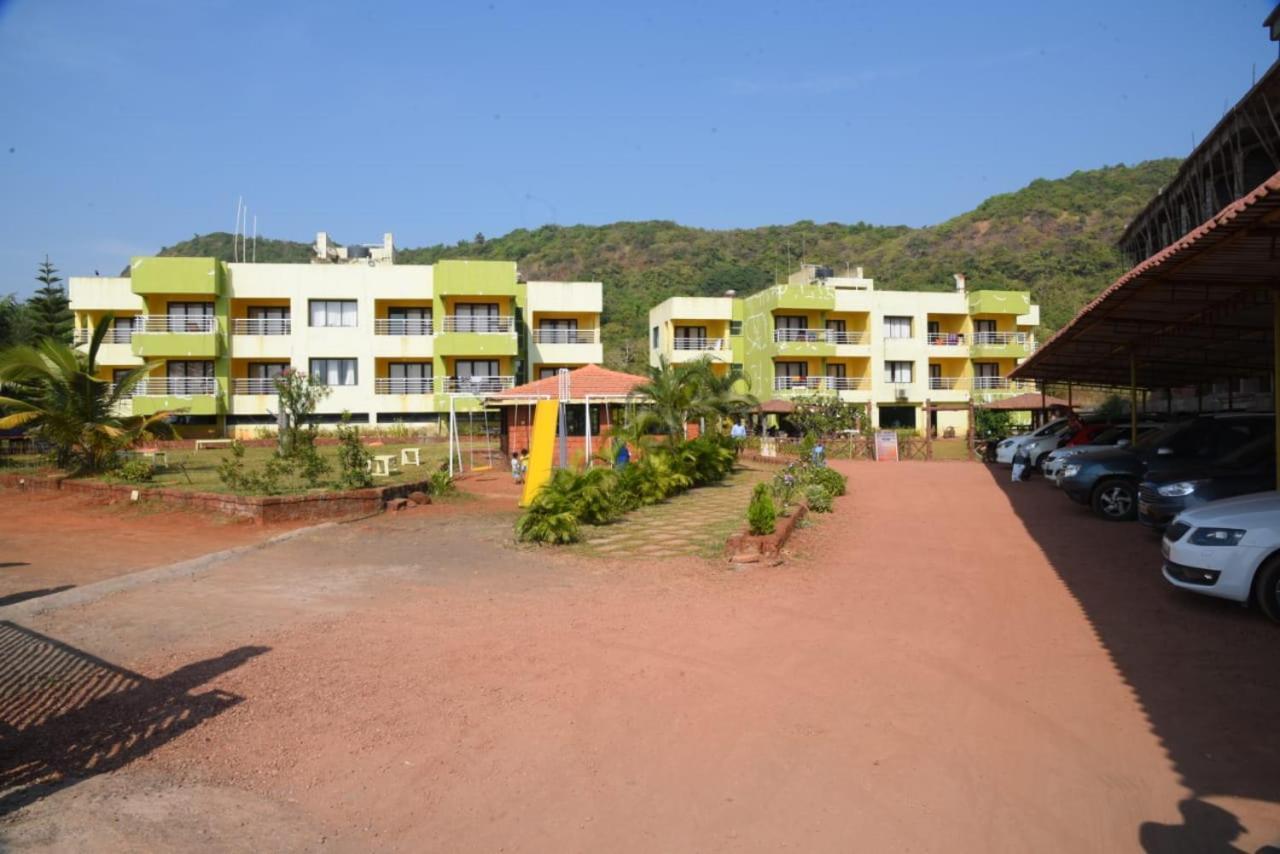 Sagar Raj Beach Resort Harnai Luaran gambar